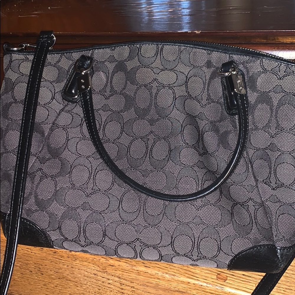♥️♥️COACH Authentic Kelsey Purse F149… - Picture 2 of 8